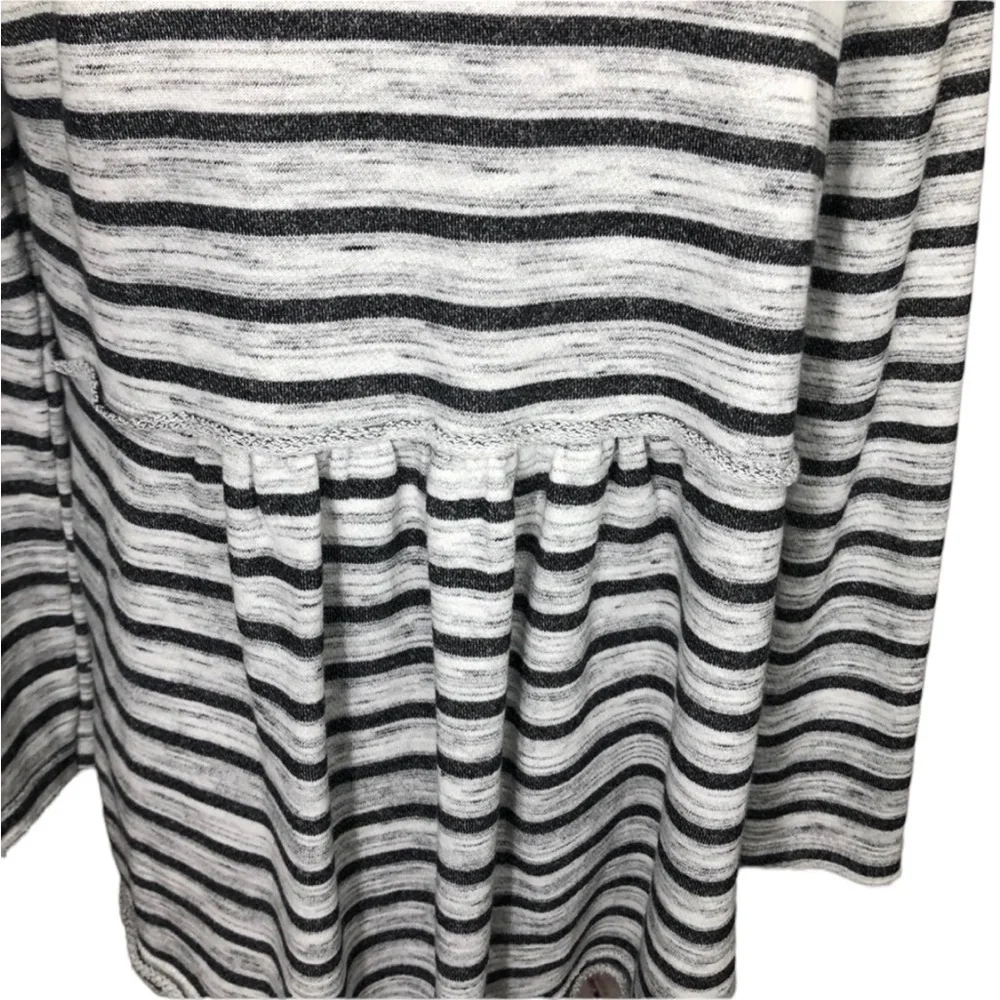 ALTAR’D State Raw Hem Striped Sweater Jacket Gray and White Size Small